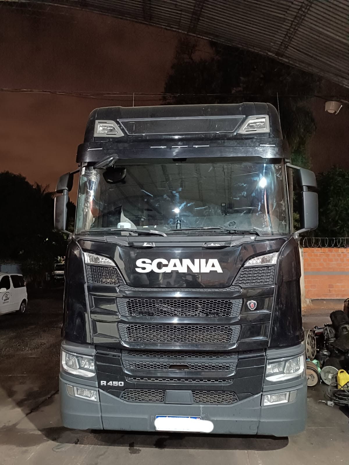Instalación Camión Scania R450